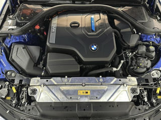 BMW 3 Series foto 10