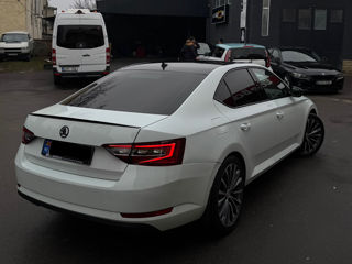 Skoda Superb foto 4