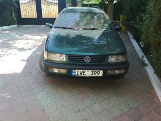 Volkswagen Passat foto 1