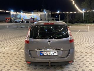 Renault Grand Scenic foto 8