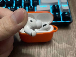 Vând Airpods Pro foto 2