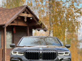 BMW 7 Series foto 2