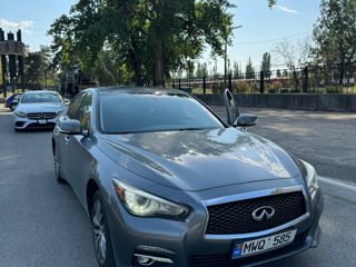 Infiniti Q50 foto 1