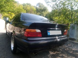 BMW 3 Series foto 5