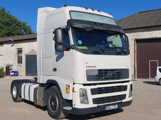 Volvo FH foto 1