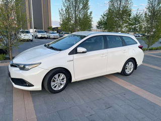 Toyota Auris foto 3