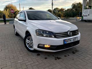 Volkswagen Passat foto 2