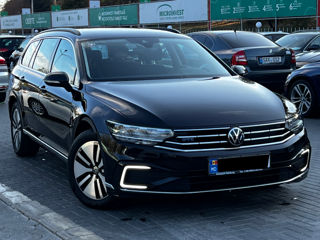 Volkswagen Passat foto 4