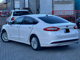 Ford Fusion foto 4