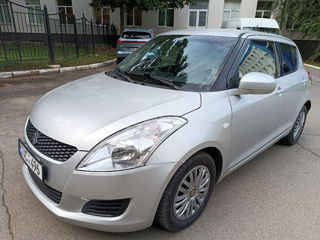 Suzuki Swift foto 1