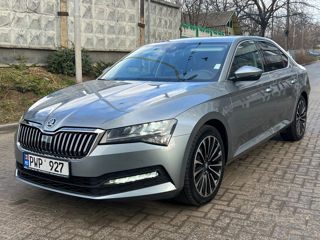 Skoda Superb foto 5