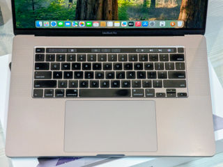 MacBook Pro 16 Retina 2019 (Core i7 9750H/16Gb DDR4/512Gb SSD/4Gb Radeon Pro 5300M/16") foto 4