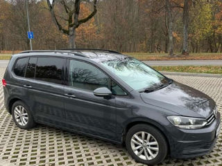 Volkswagen Touran foto 3