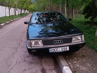 Audi 100