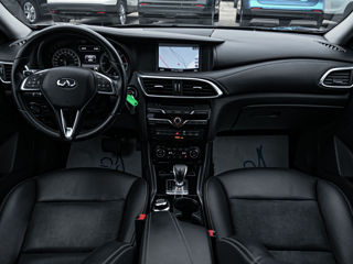 Infiniti Q30 foto 7