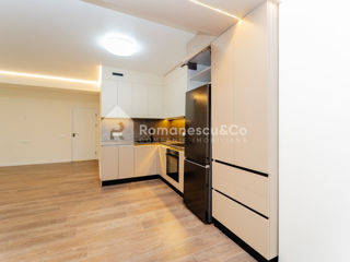 Apartament cu 3 camere, 97 m², Centru, Chișinău foto 3