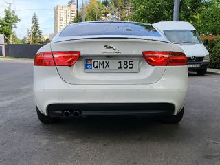 Jaguar XE фото 4