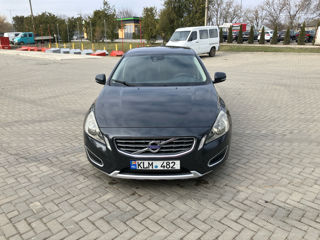 Volvo V60 foto 1