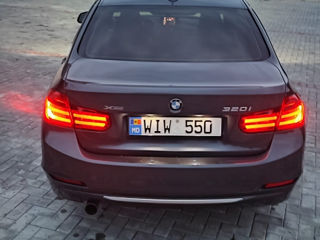 BMW 3 Series foto 2