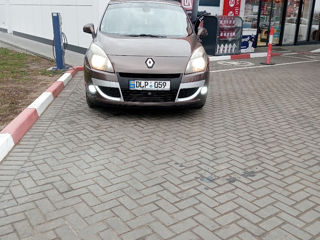 Renault Scenic foto 2