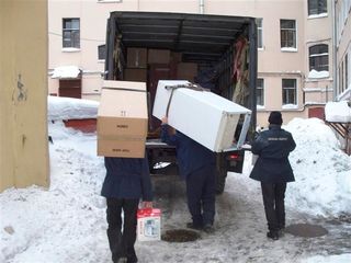 Приму в дар нерабочею стиральную машинку. Вывезу сам бесплатно ненужную мебель и технику. Бельцы. foto 6