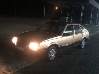 Opel Ascona foto 3