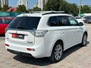 Mitsubishi Outlander foto 4