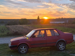 Volkswagen Jetta foto 2