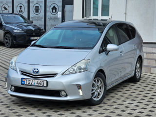 Toyota Prius + foto 2