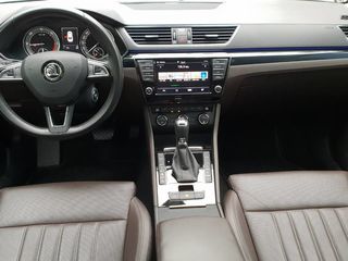 Skoda Superb foto 5