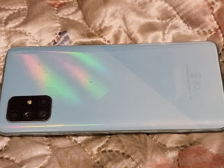 Samsung Galaxy A71 foto 2