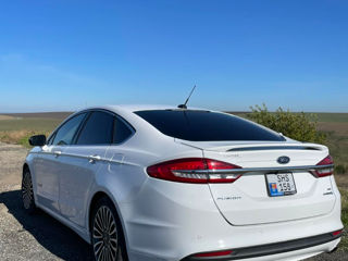 Ford Fusion foto 4