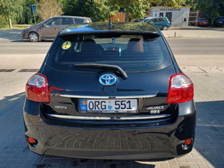 Toyota Auris foto 2