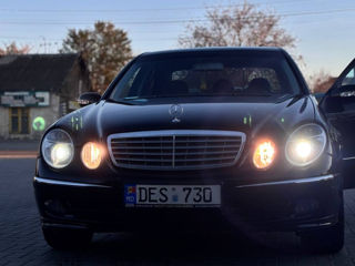 Mercedes E-Class foto 2