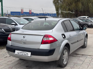 Renault Megane foto 3