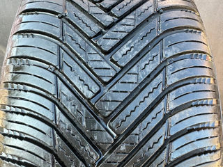 Hankook R18 235/50 al season foto 8