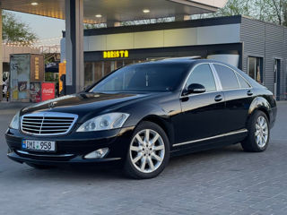 Mercedes S-Class foto 1