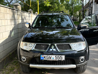 Mitsubishi Pajero Sport foto 9