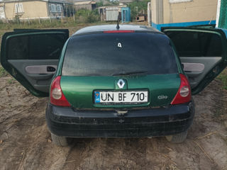 Renault Clio foto 2