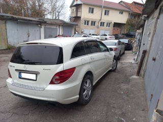 Mercedes R-Class