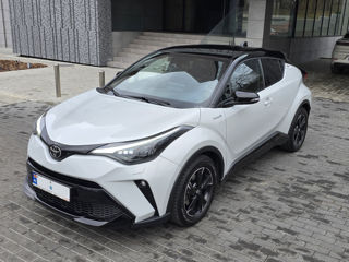 Toyota C-HR foto 9