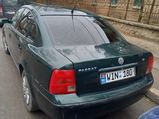 Volkswagen Passat foto 3