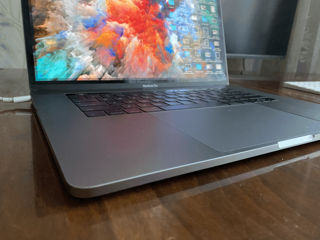 MacBook Pro 15 2019 foto 3