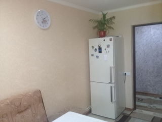 Apartament cu 2 camere, 56 m², Centru, Mereni, Anenii Noi foto 2