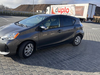 Toyota Prius c foto 5