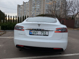 Tesla Model S foto 5