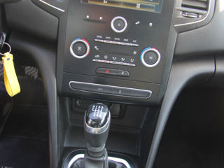 Renault Megane foto 15