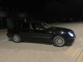 Mercedes E-Class foto 5