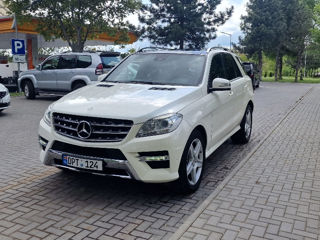 Mercedes M-Class foto 8