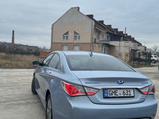 Hyundai Sonata foto 2